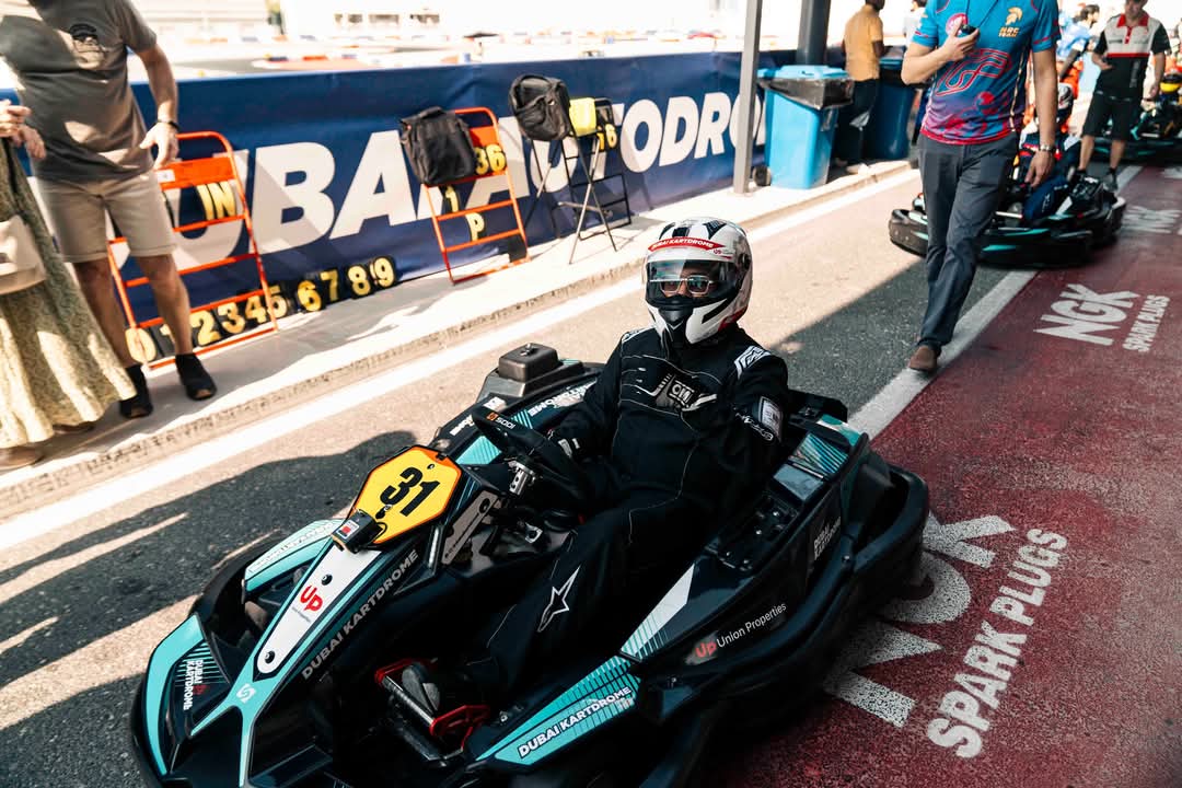 Racing Moment 12